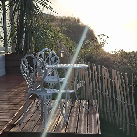 Lodge La Bayeuzen - La *