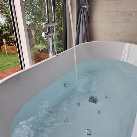 Lodge La Bayeuzen - La Saint-Come-de-Fresne