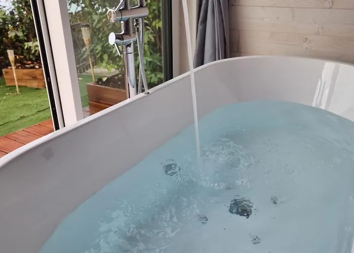 Lodge La Bayeuzen - La Saint-Côme-de-Fresné