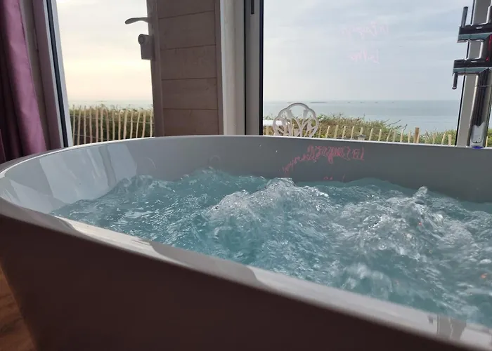 La Bayeuzen - La Lodge *