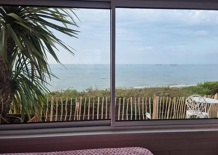 אכסניה La Bayeuzen - La Saint-Côme-de-Fresné