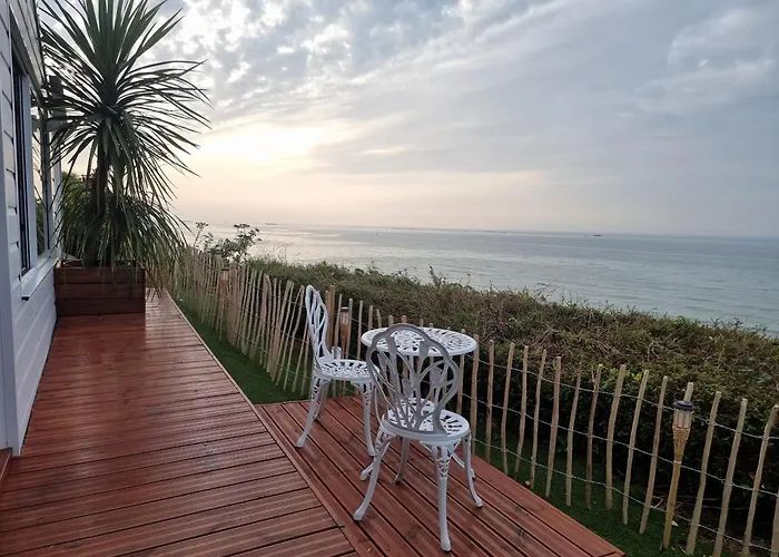 אכסניה La Bayeuzen - La Saint-Côme-de-Fresné