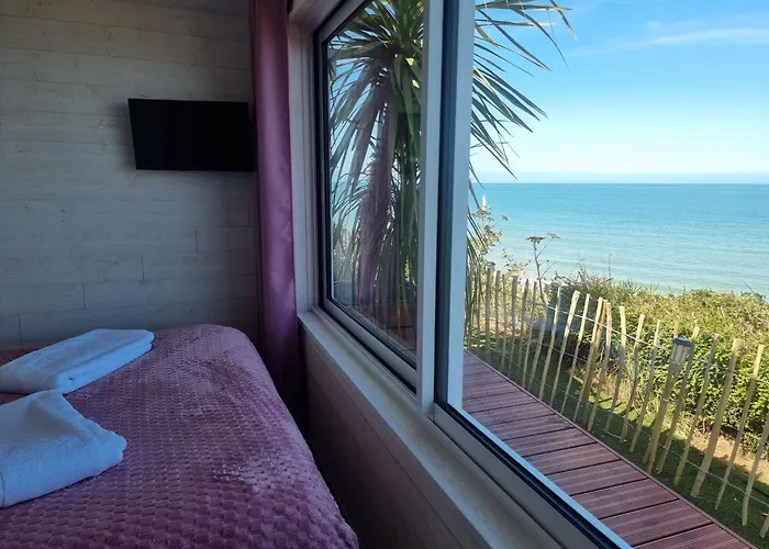 Lodge La Bayeuzen - La *